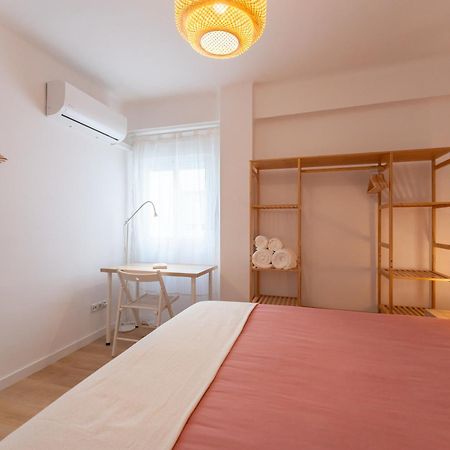 Malaga Lux Oasis - Modern 3Br, Fast Wifi, Smarttv Apartment Luaran gambar
