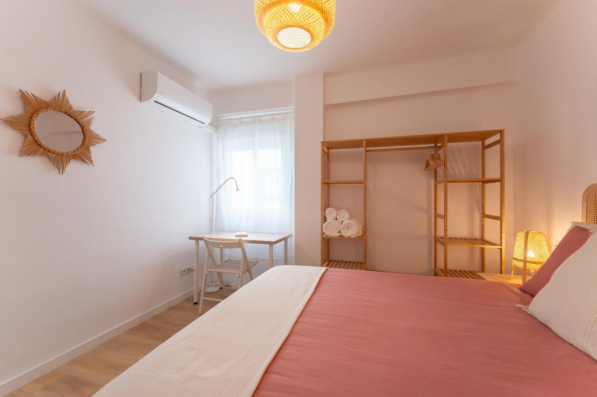 Malaga Lux Oasis - Modern 3Br, Fast Wifi, Smarttv Apartment Luaran gambar