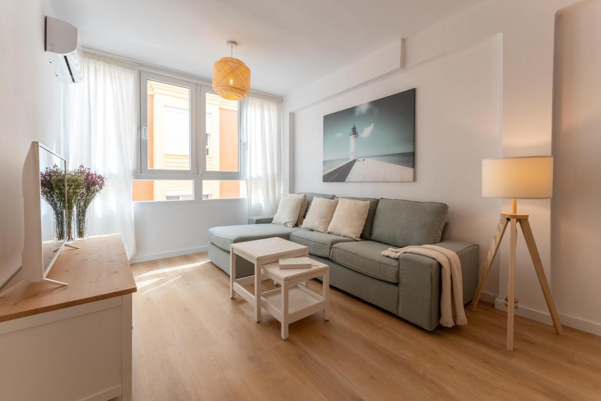 Malaga Lux Oasis - Modern 3Br, Fast Wifi, Smarttv Apartment Luaran gambar