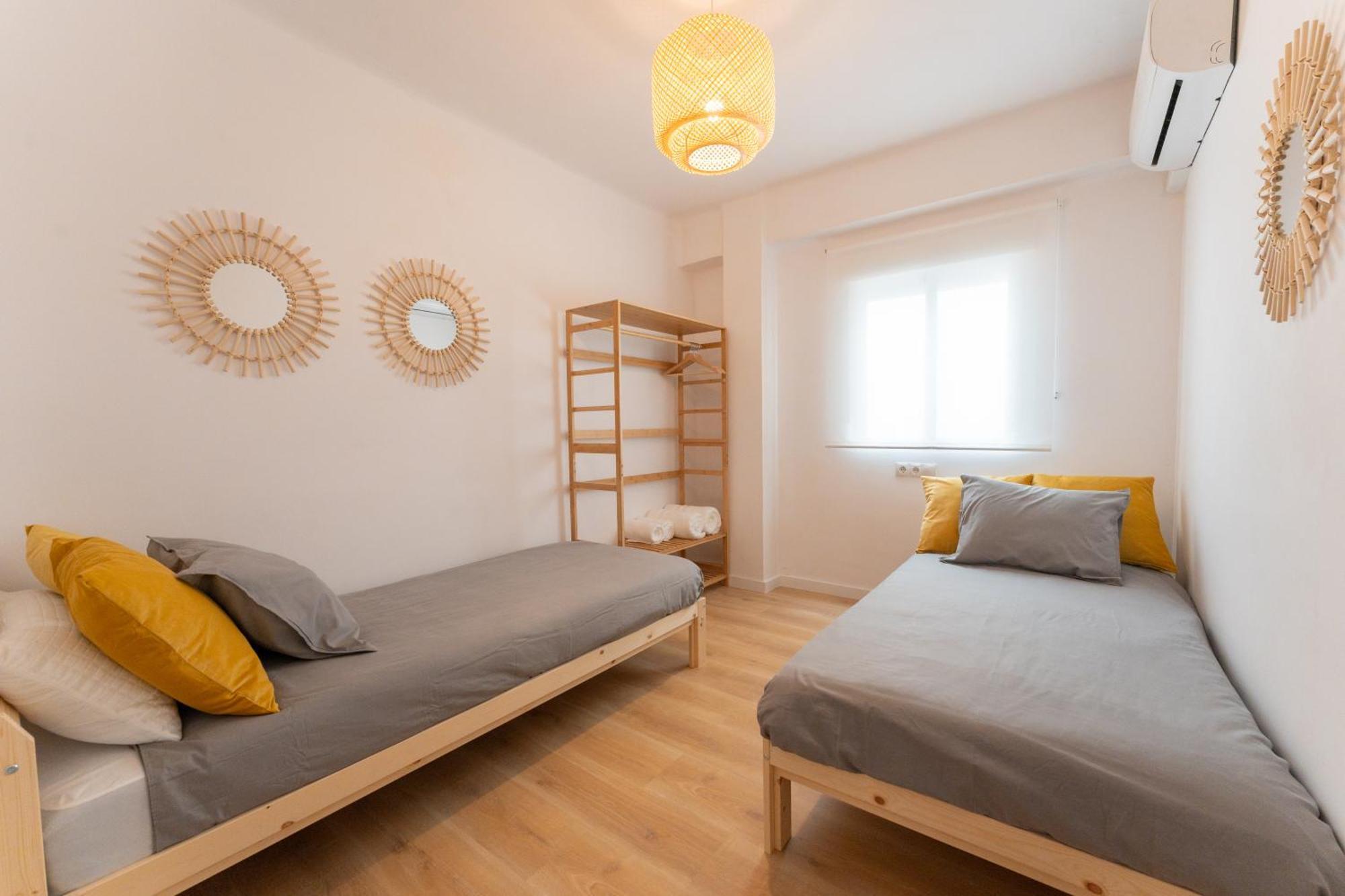 Malaga Lux Oasis - Modern 3Br, Fast Wifi, Smarttv Apartment Luaran gambar