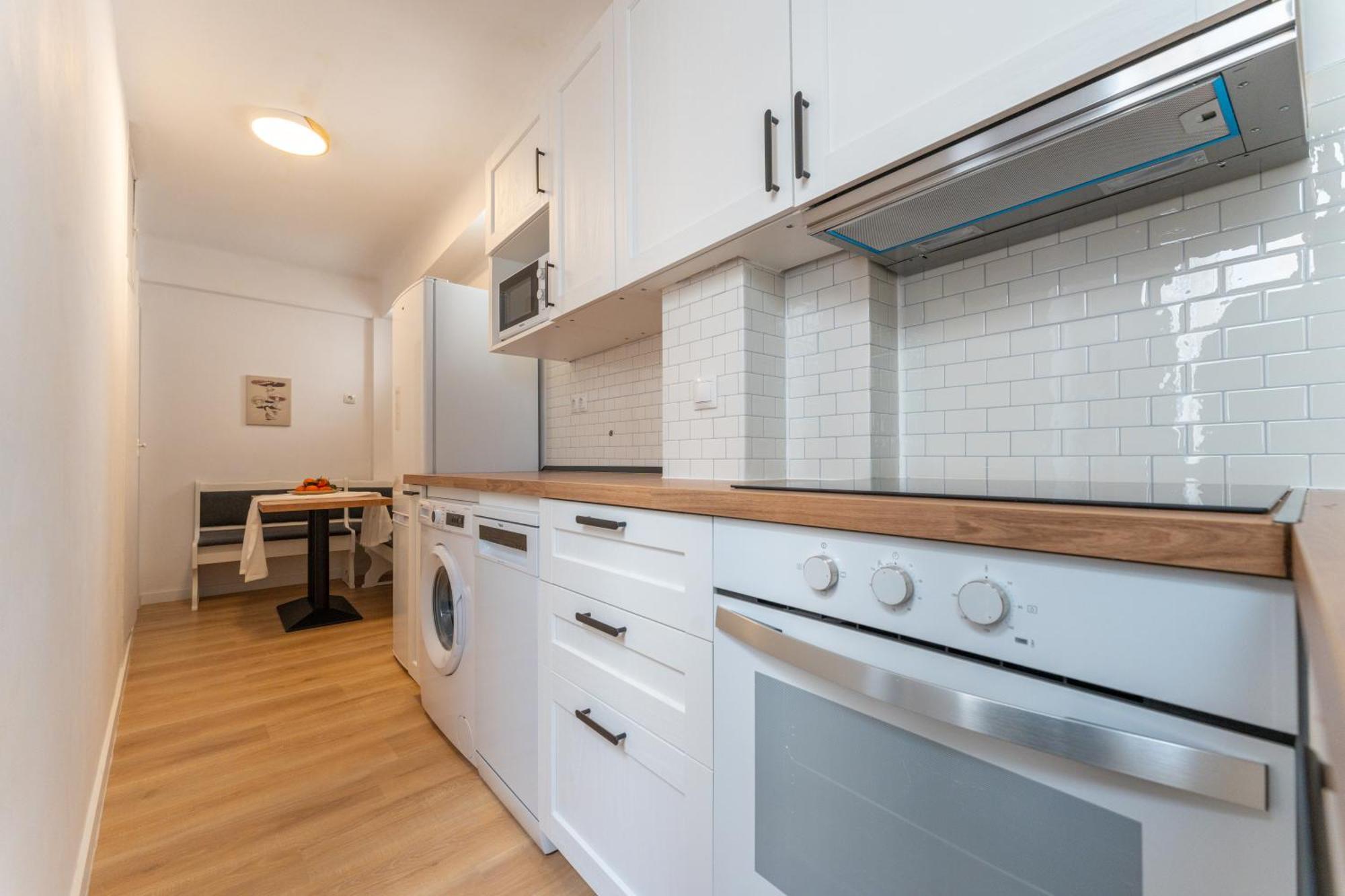 Malaga Lux Oasis - Modern 3Br, Fast Wifi, Smarttv Apartment Luaran gambar